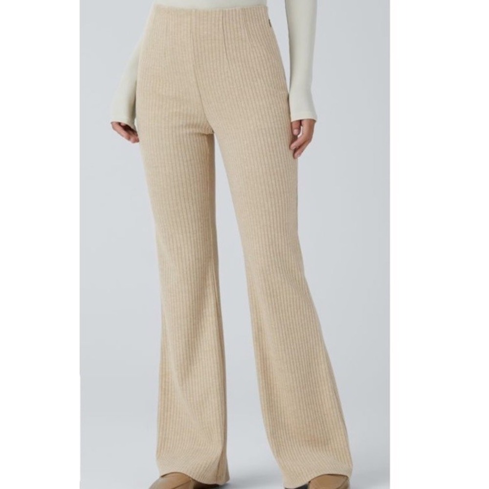 Halara Ribbed Knit High Waisted Side Zipper Pockets Casual Flare Pants Medium